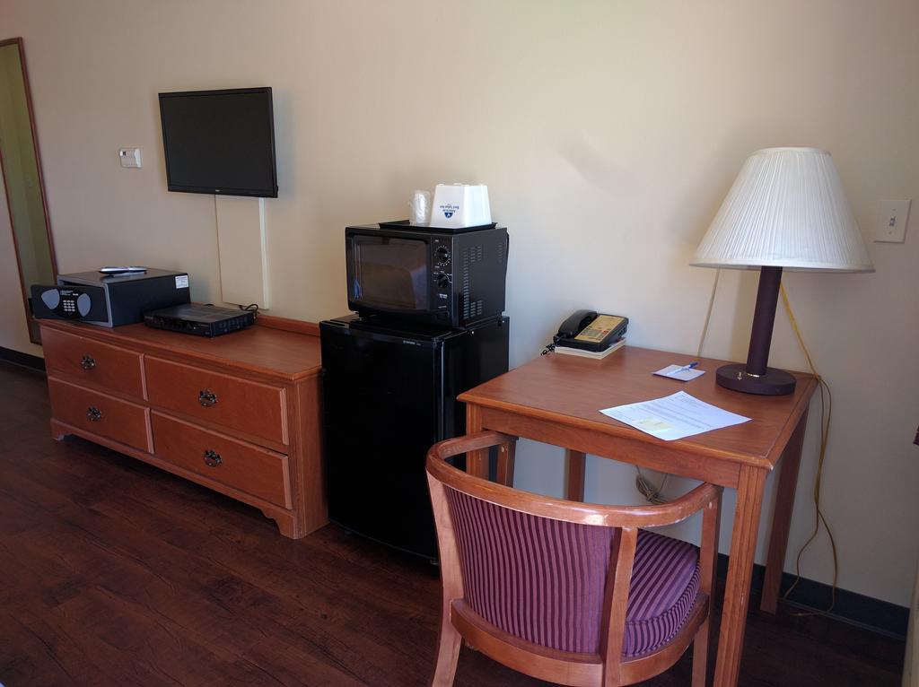 America'S Best Value Inn & Suites Gallup Bagian luar foto