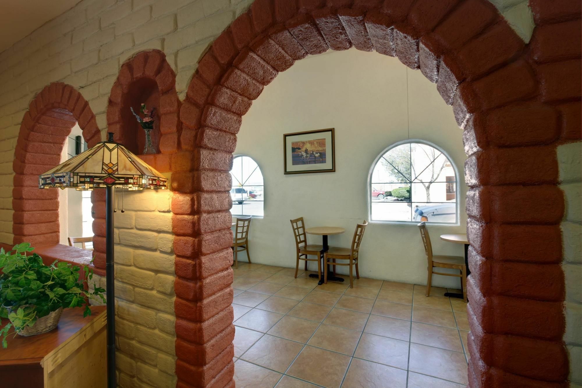 America'S Best Value Inn & Suites Gallup Bagian luar foto